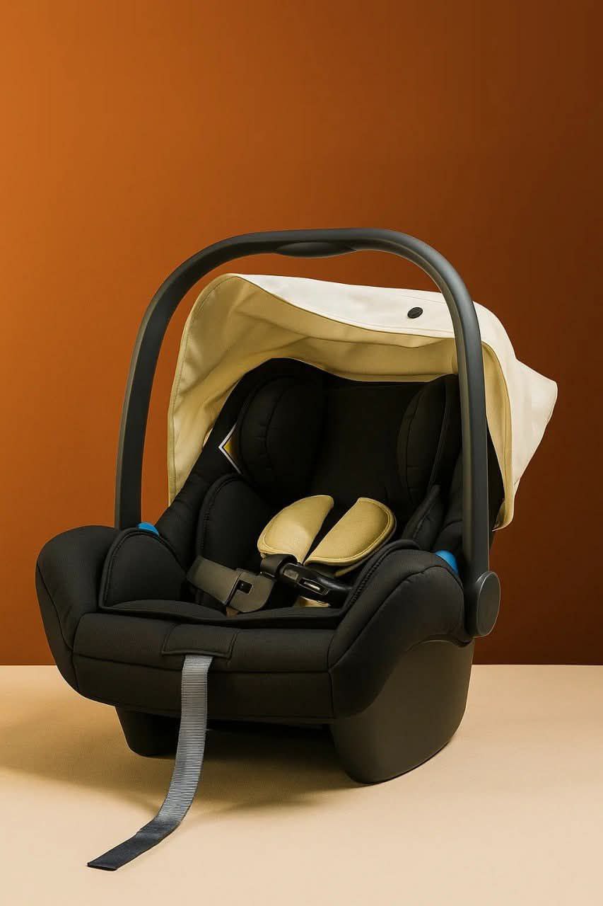 كرسي سيارة للأطفال