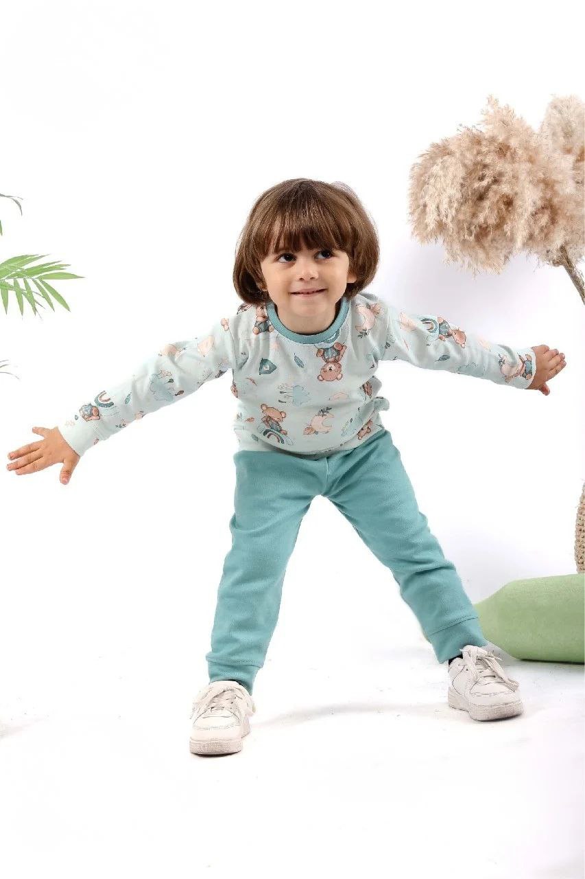 بيچامة أولادي شتوي بطبعة دباديب - الصورة 2